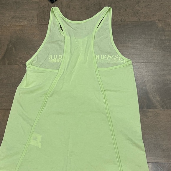 NWT Nike women’s Tank Top. - Picture 3 of 3